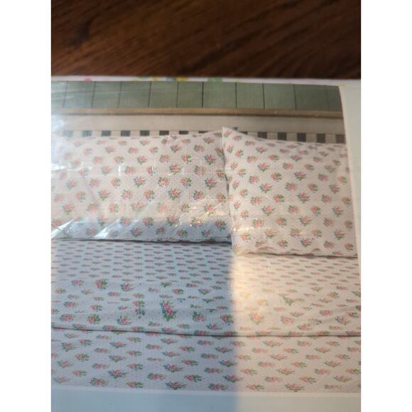 Cath Kidston Floral Bunches King Size Sheet Set - Picture 4 of 4